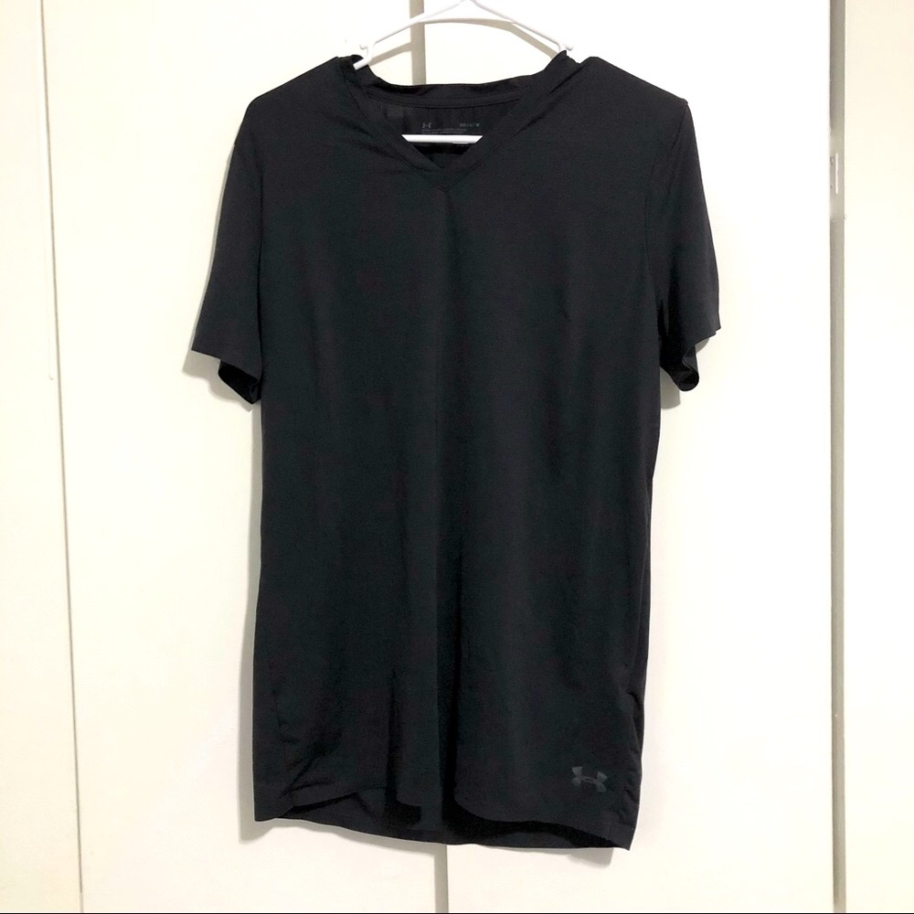 Under Amour Dri-Fit V-Neck - Medium